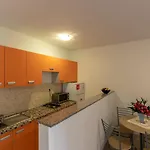 Kristo Apartment Vir