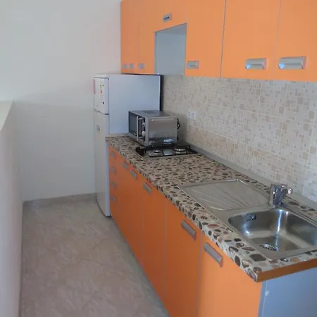 Kristo Apartment